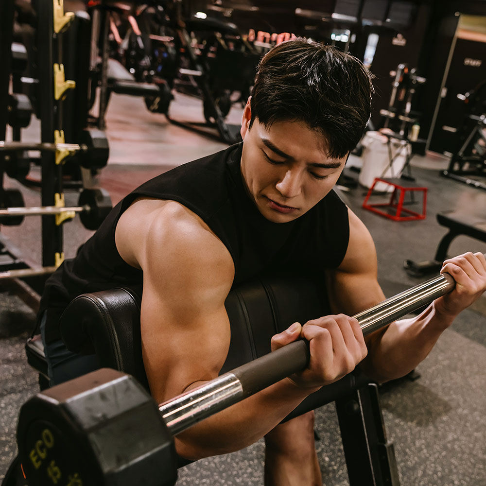 오버홀딩 민소매 티셔츠