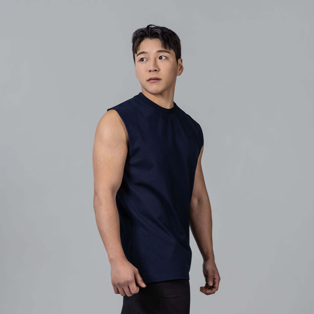 오버홀딩 민소매 티셔츠