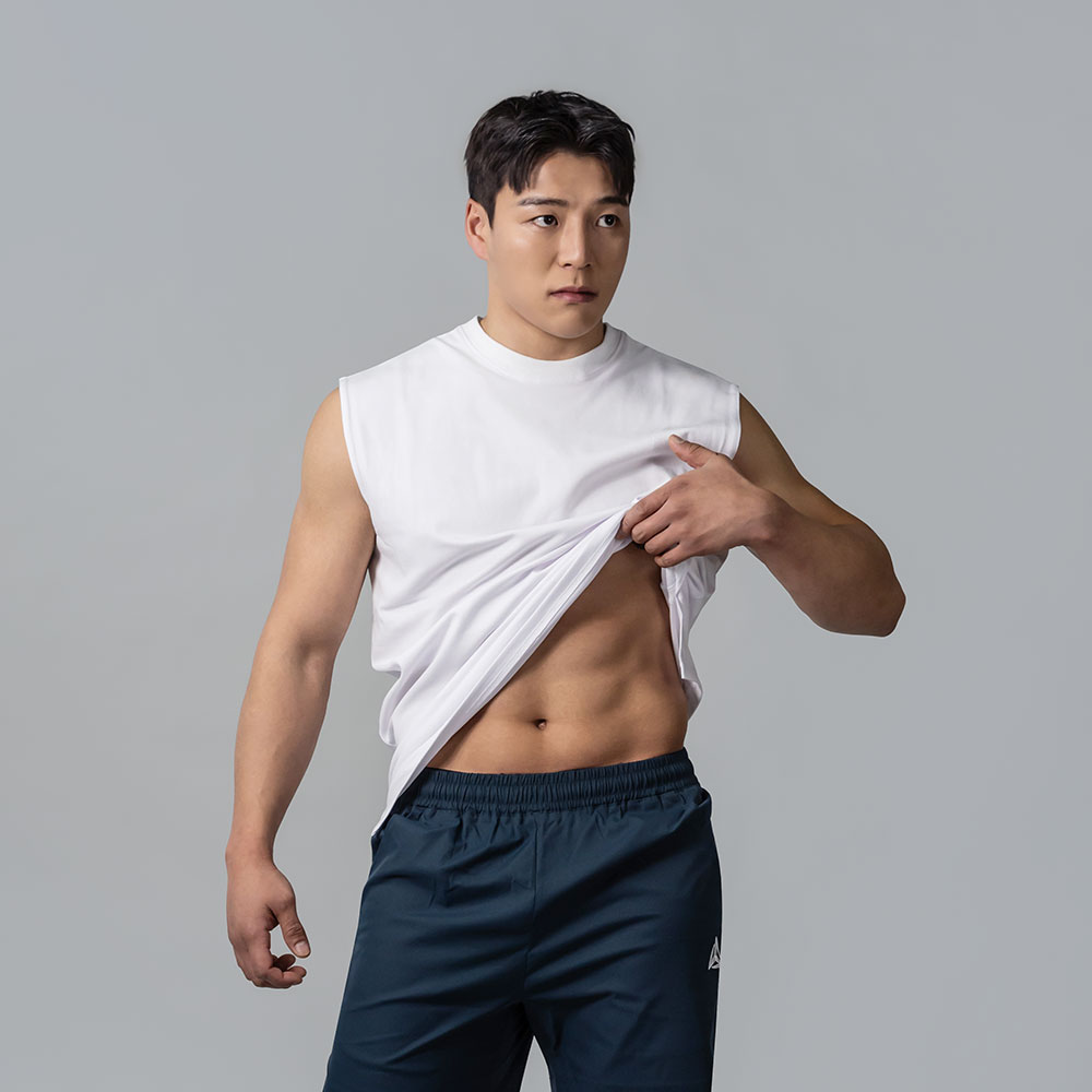 오버홀딩 민소매 티셔츠