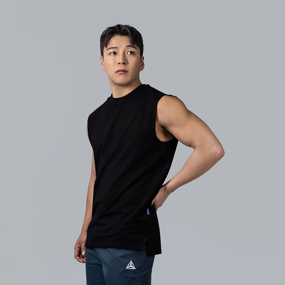 오버홀딩 민소매 티셔츠